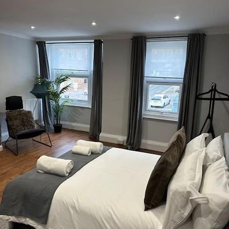 Apartament High Wycombe Centre- 2 Bed Flat Zewnętrze zdjęcie