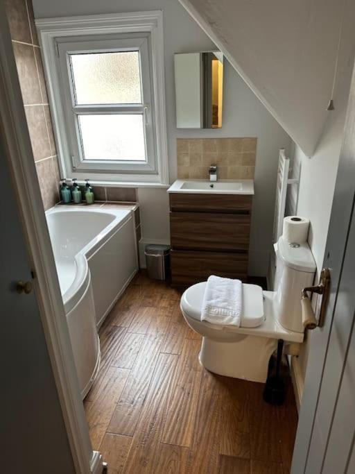 Apartament High Wycombe Centre- 2 Bed Flat Zewnętrze zdjęcie