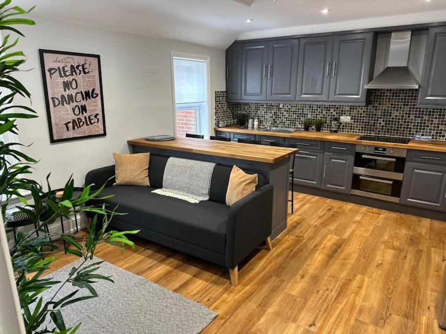 Apartament High Wycombe Centre- 2 Bed Flat Zewnętrze zdjęcie